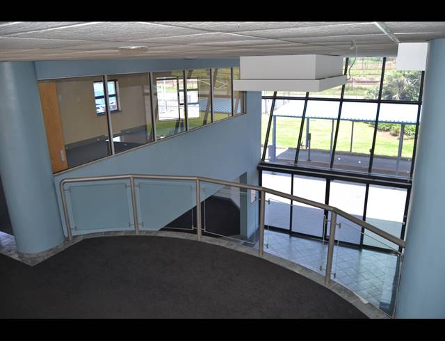 9,202M² FACTORY TO LET IN JET PARK